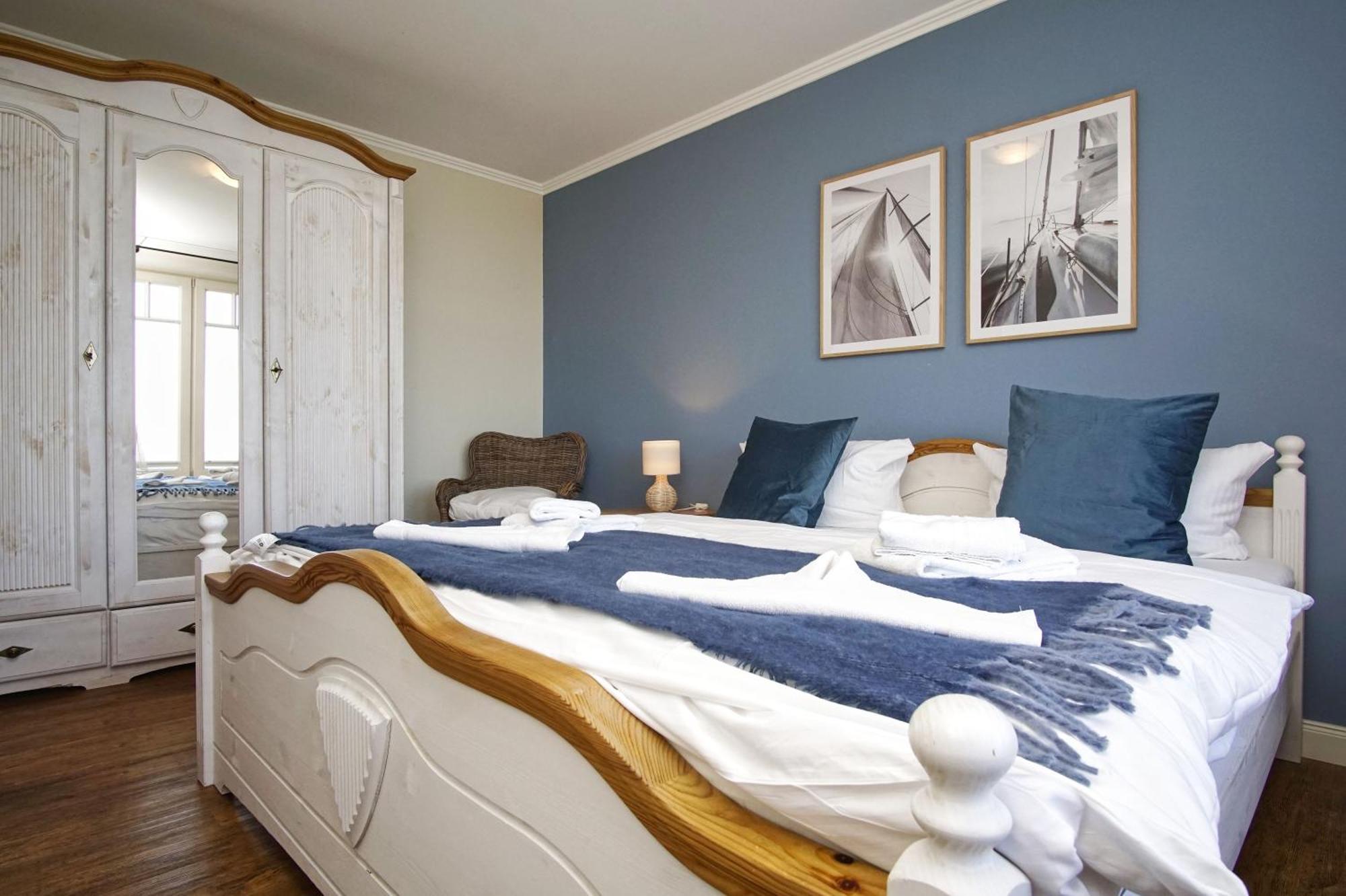 Ferienwohnung Mit Traumhaftem Meerblick - Haus Am Meer Fewo 02 Lohme Dış mekan fotoğraf
