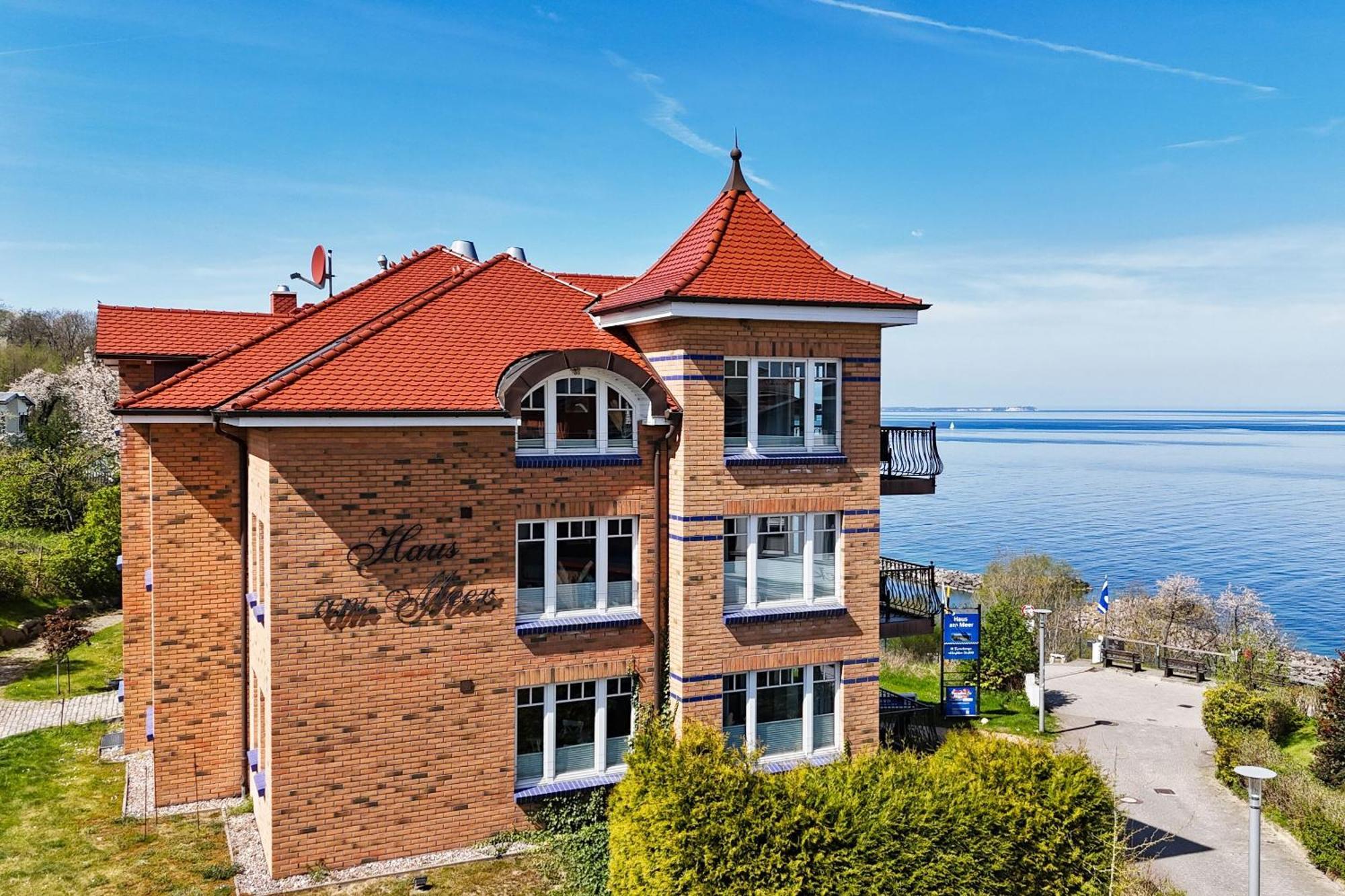 Ferienwohnung Mit Traumhaftem Meerblick - Haus Am Meer Fewo 02 Lohme Dış mekan fotoğraf