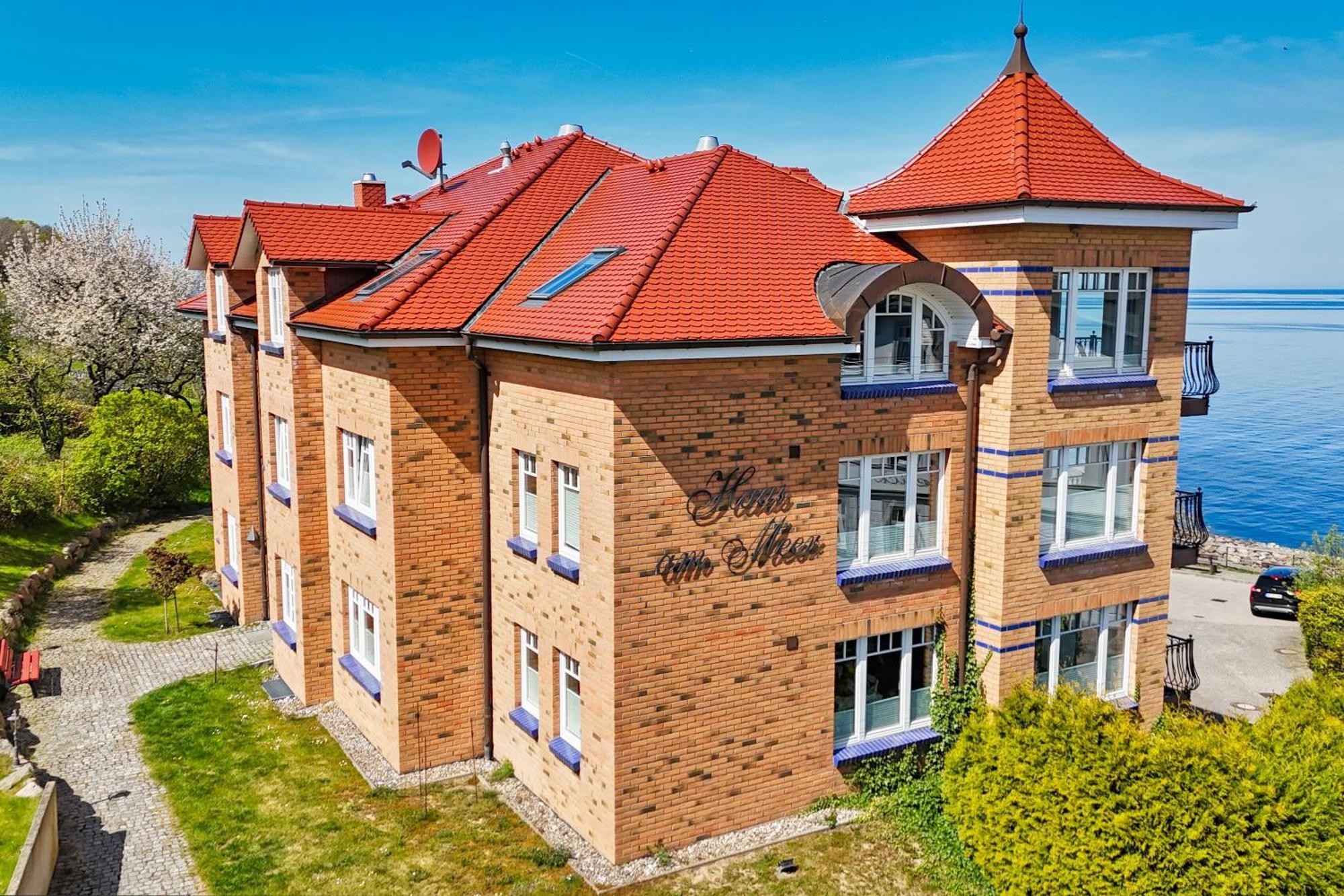 Ferienwohnung Mit Traumhaftem Meerblick - Haus Am Meer Fewo 02 Lohme Dış mekan fotoğraf